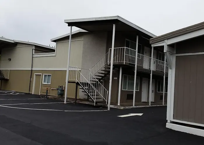 Grays Harbor Inn & Suites